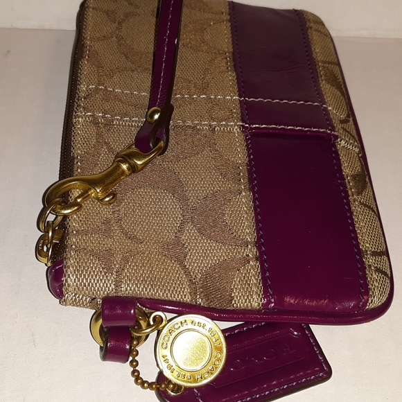 Rare 2008 COACH Legacy Purple Signature Stripe Wri - Picture 5 of 16
